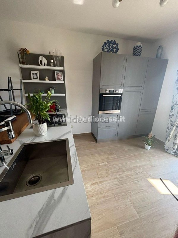 casa indipendente in vendita a Santa Cristina e Bissone