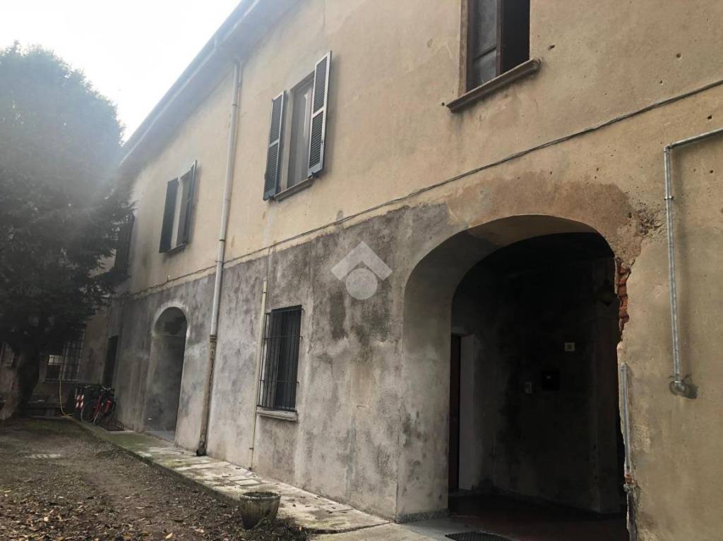 appartamento in vendita a Santa Cristina e Bissone in zona Santa Cristina