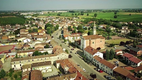 casa indipendente in vendita a Santa Cristina e Bissone in zona Santa Cristina