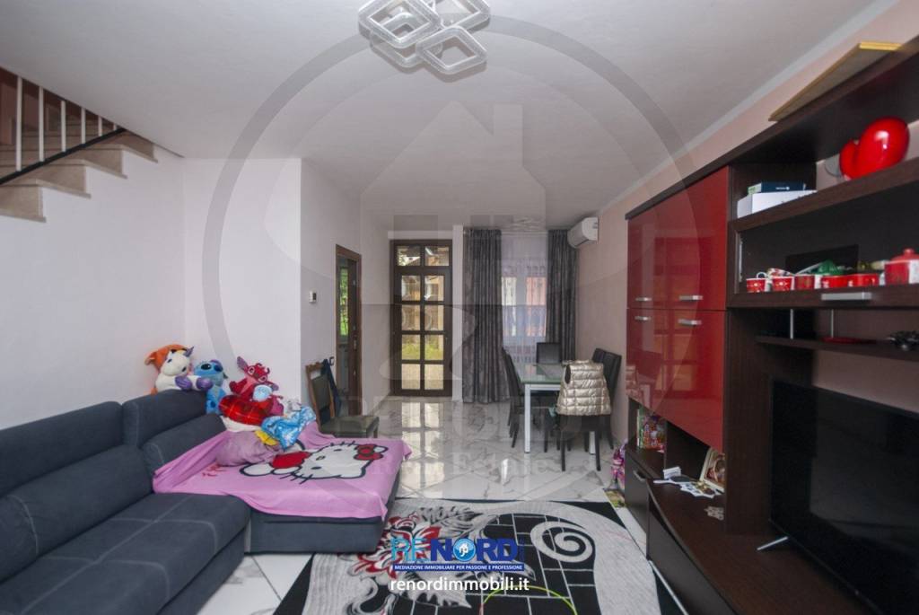 casa indipendente in vendita a Santa Cristina e Bissone in zona Santa Cristina