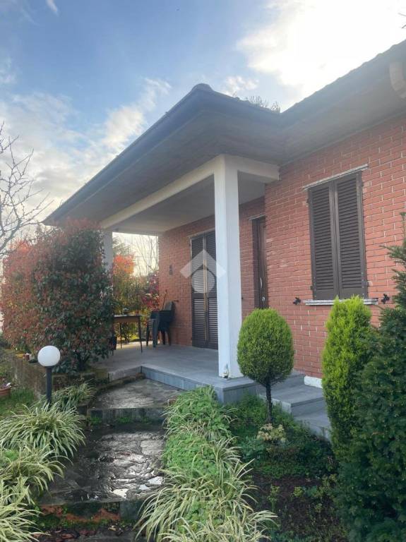 casa indipendente in vendita a Santa Cristina e Bissone in zona Santa Cristina