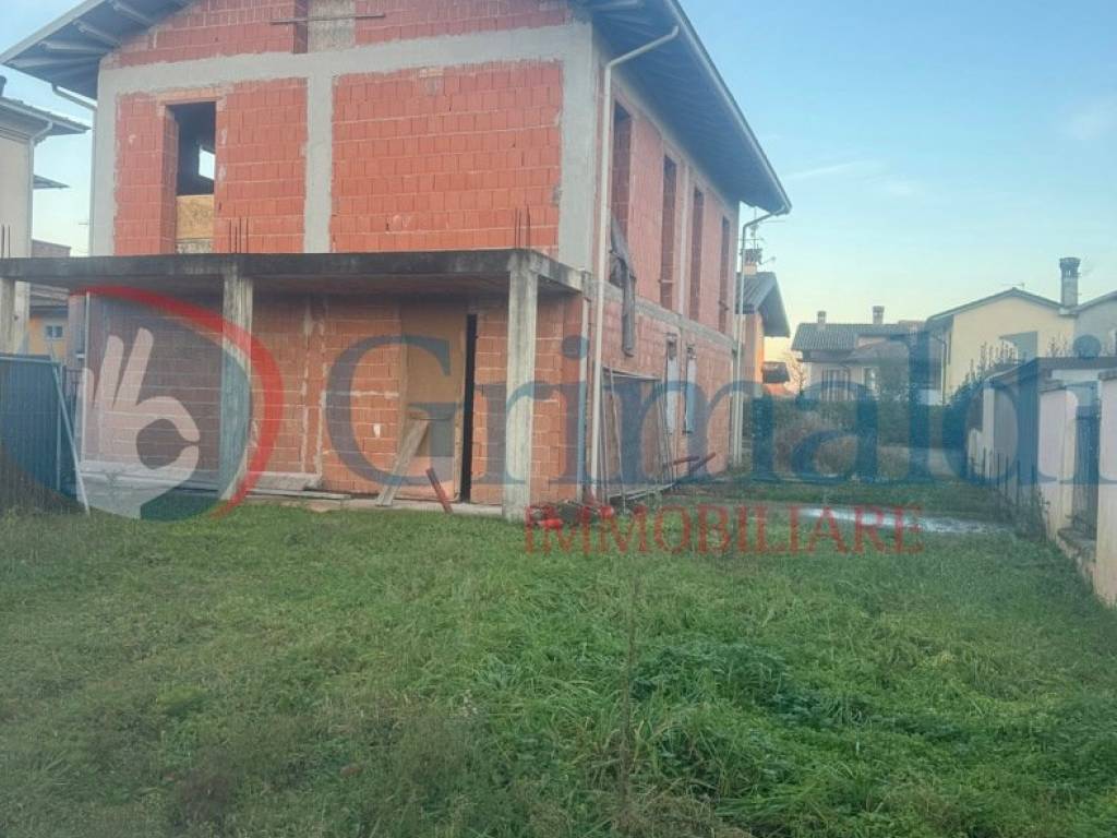 casa indipendente in vendita a Santa Cristina e Bissone in zona Santa Cristina