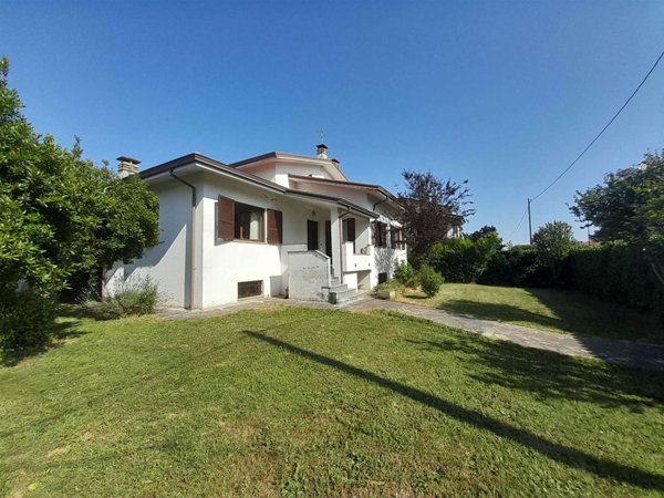 casa indipendente in vendita a Santa Cristina e Bissone in zona Bissone