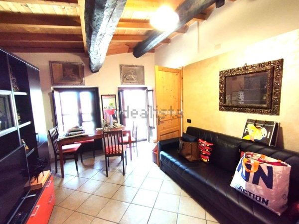 appartamento in vendita a Santa Cristina e Bissone in zona Santa Cristina