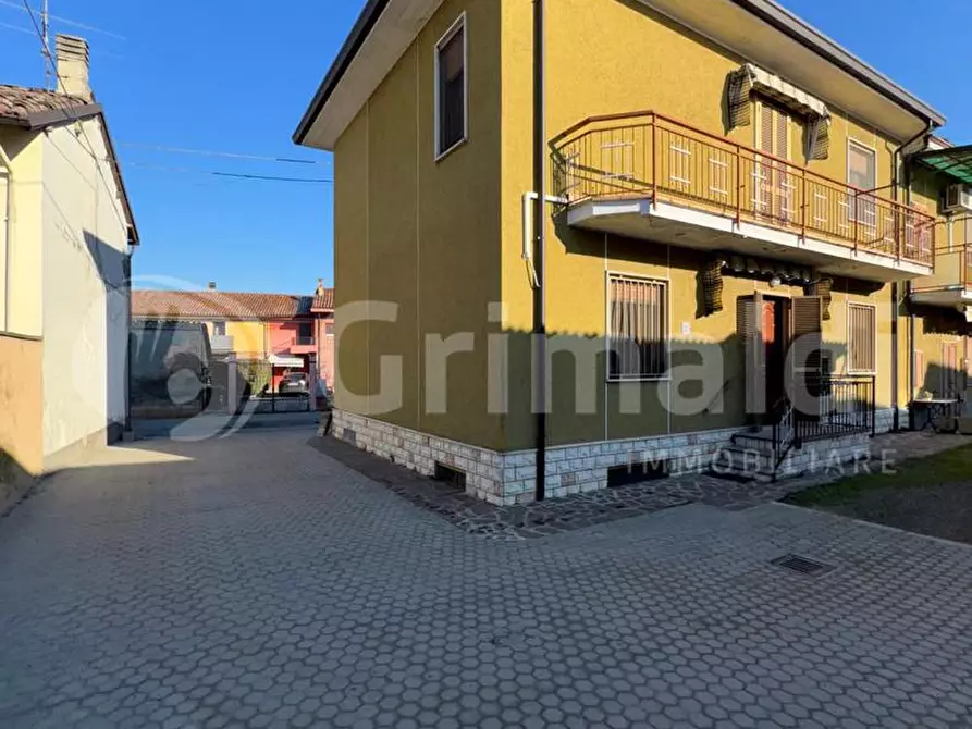 casa indipendente in vendita a Santa Cristina e Bissone