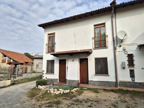 casa indipendente in vendita a Santa Cristina e Bissone in zona Santa Cristina