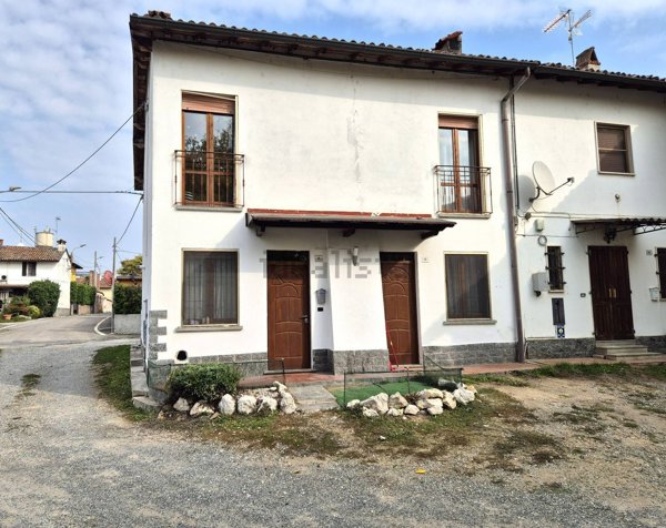 casa indipendente in vendita a Santa Cristina e Bissone in zona Santa Cristina
