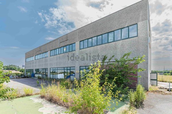 capannone in vendita a Santa Cristina e Bissone in zona Bissone