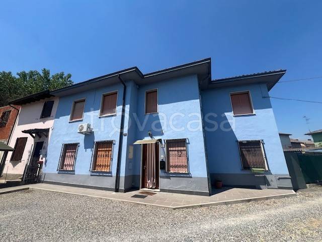 casa indipendente in vendita a Santa Cristina e Bissone in zona Santa Cristina