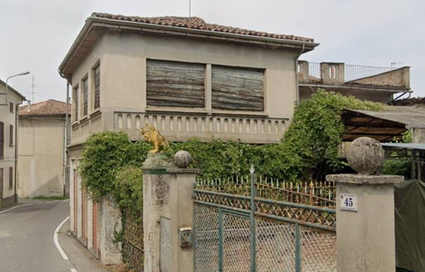 casa indipendente in vendita a Santa Giuletta