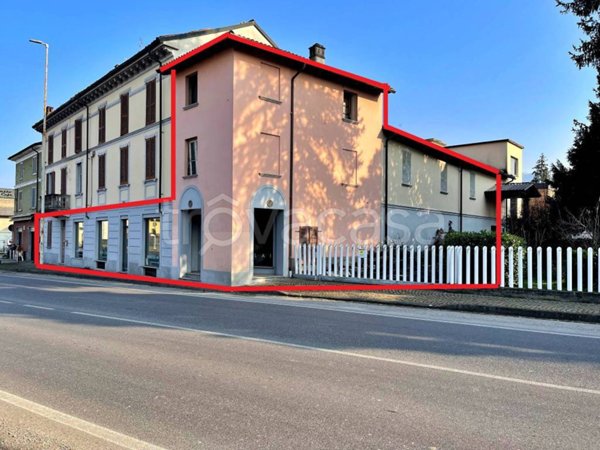 negozio in vendita a Santa Giuletta