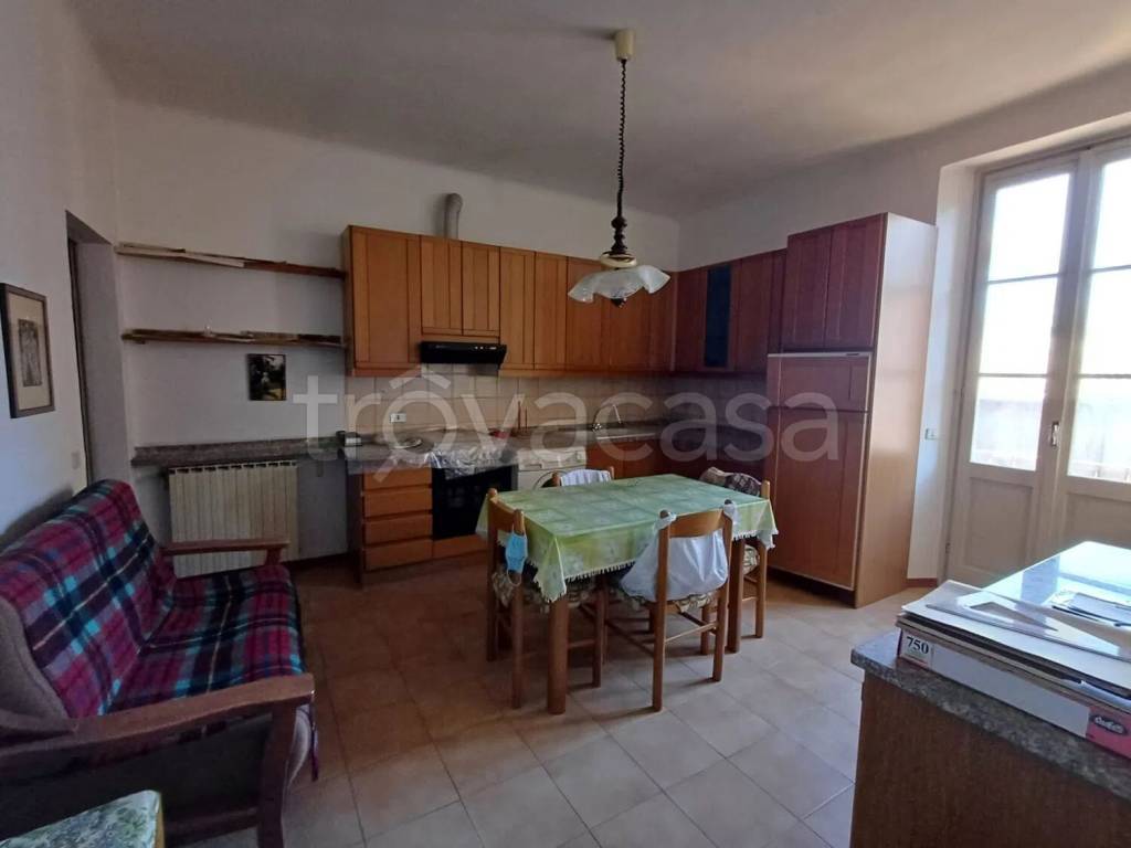 appartamento in vendita a Santa Giuletta