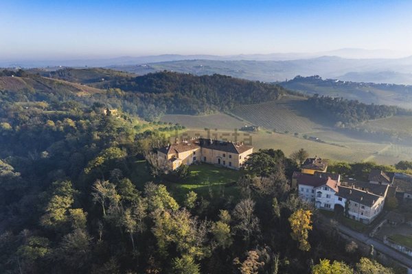 villa in vendita a Santa Giuletta