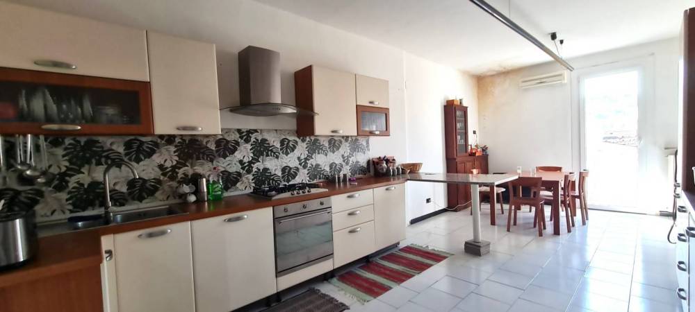 appartamento in vendita a Santa Giuletta