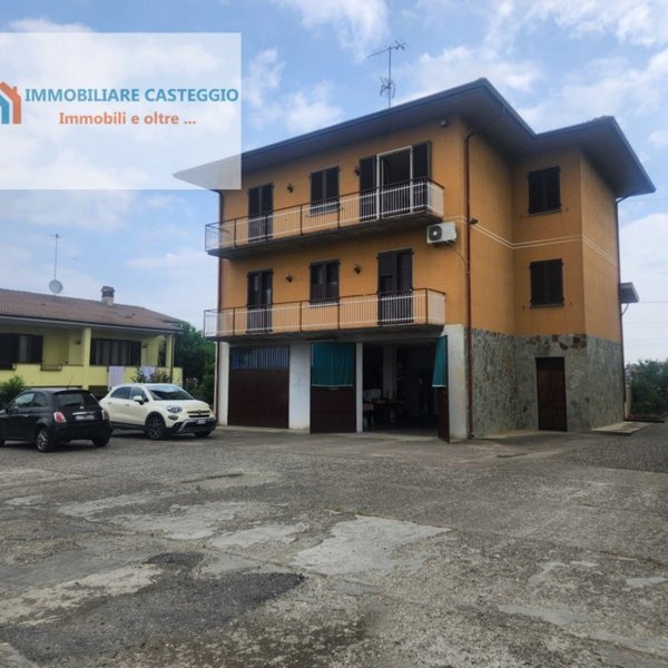 appartamento in vendita a Santa Giuletta