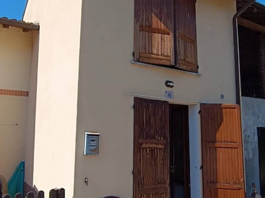 appartamento in vendita a Santa Giuletta