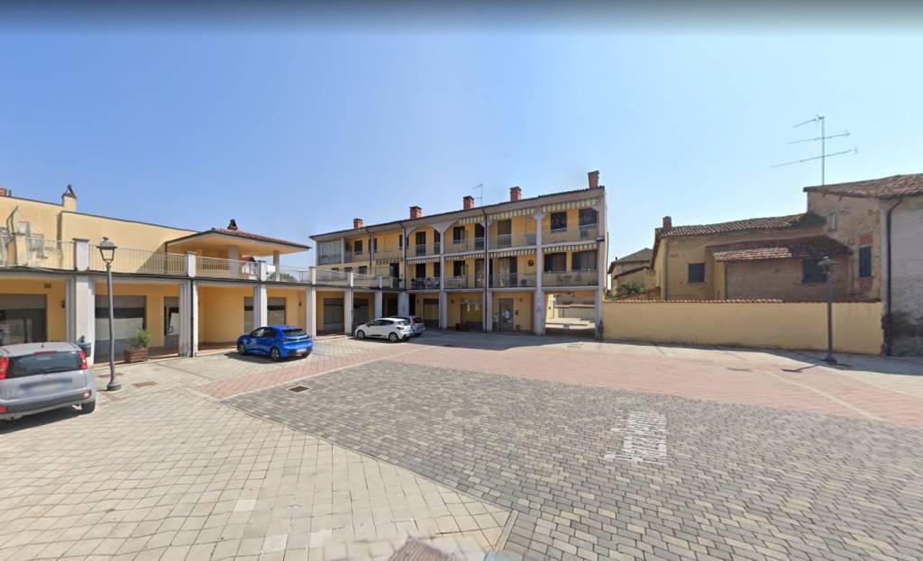 negozio in vendita a Santa Giuletta