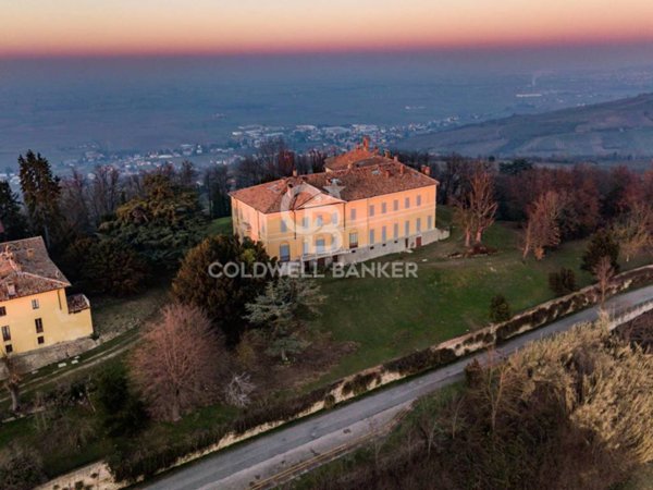 intera palazzina in vendita a Santa Giuletta