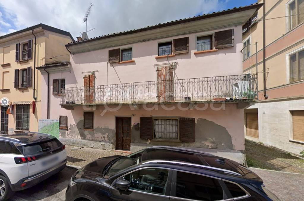 casa indipendente in vendita a Santa Giuletta