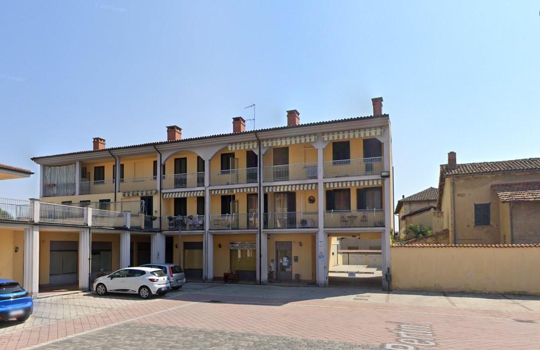 negozio in vendita a Santa Giuletta