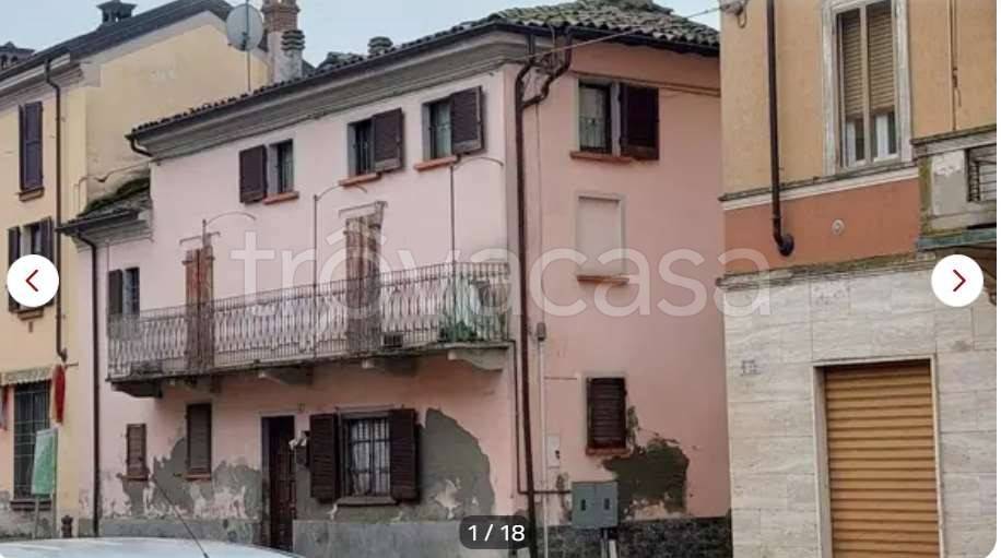 casa indipendente in vendita a Santa Giuletta