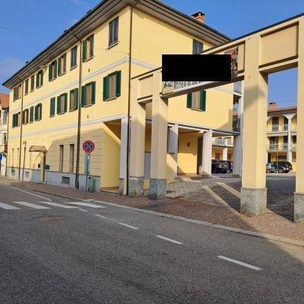 negozio in vendita a Santa Giuletta