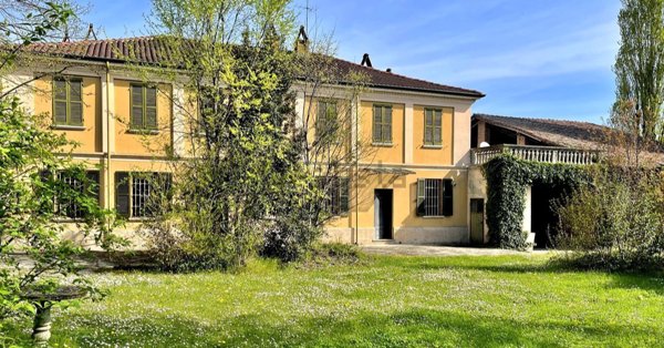 casa indipendente in vendita a Santa Giuletta