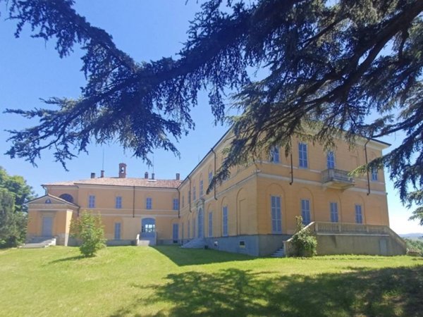 casa indipendente in vendita a Santa Giuletta