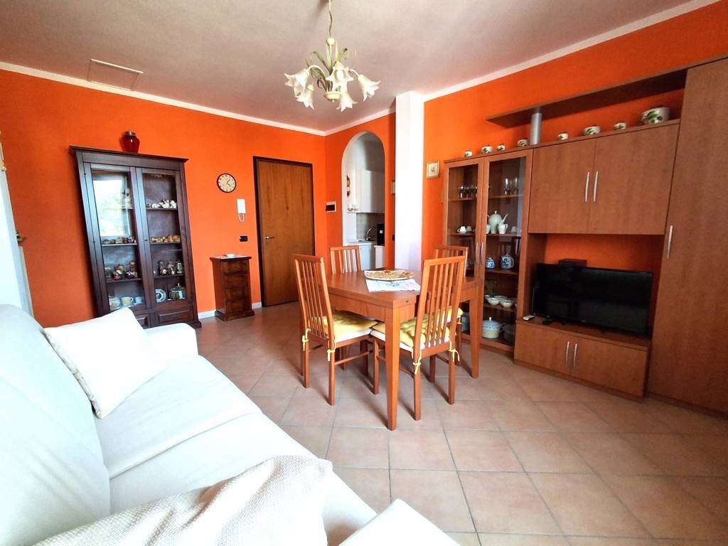 appartamento in vendita a Santa Giuletta