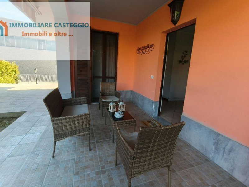 casa indipendente in vendita a Santa Giuletta