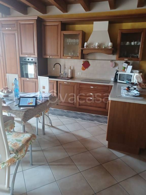 appartamento in vendita a Sant'Alessio con Vialone