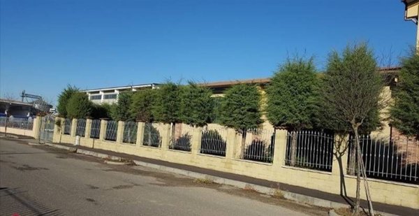 ufficio in vendita a Sant'Alessio con Vialone