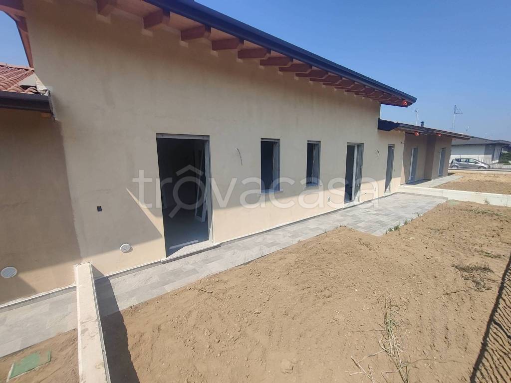 casa indipendente in vendita a Sant'Alessio con Vialone