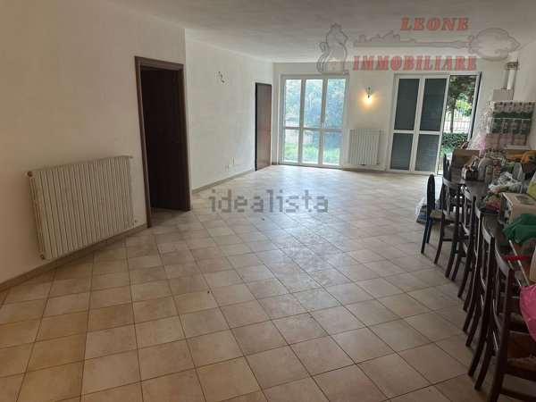 appartamento in vendita a Sant'Alessio con Vialone