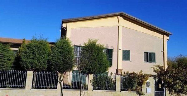 ufficio in vendita a Sant'Alessio con Vialone