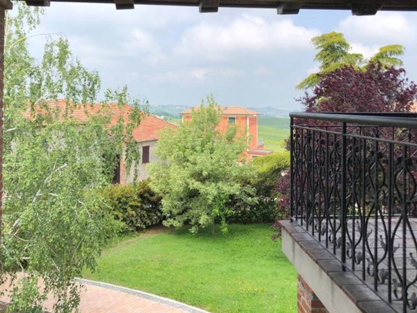 casa indipendente in vendita a Santa Maria della Versa