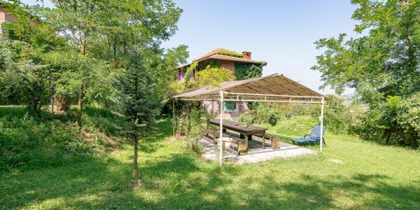 villa in vendita a Santa Maria della Versa in zona Soriasco