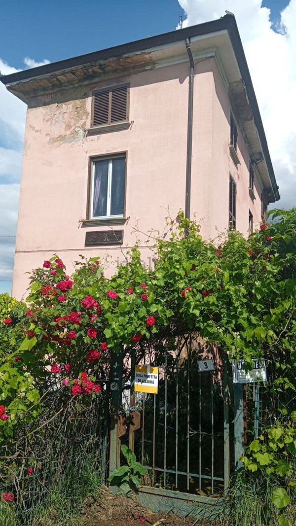 casa indipendente in vendita a Santa Maria della Versa