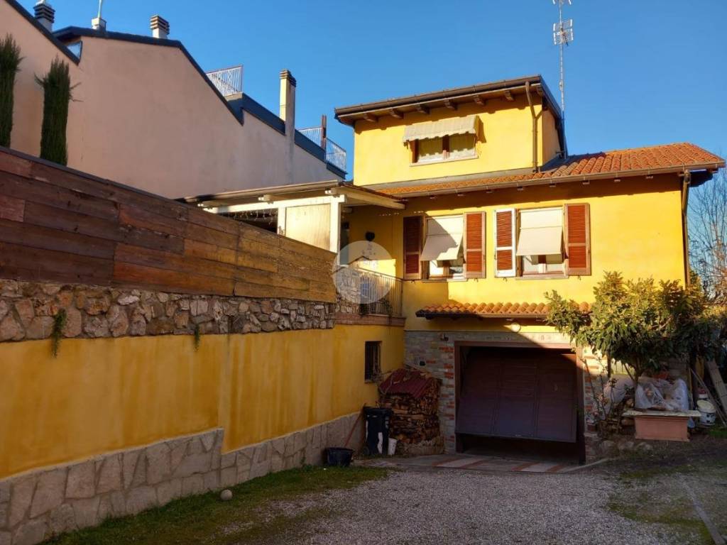 appartamento in vendita a Santa Maria della Versa