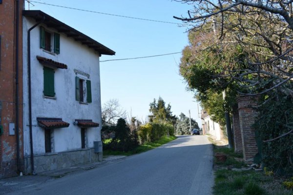 casa indipendente in vendita a Santa Maria della Versa