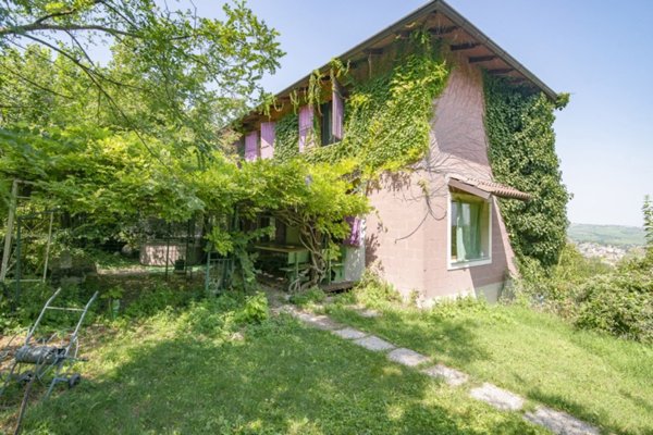 villa in vendita a Santa Maria della Versa in zona Soriasco