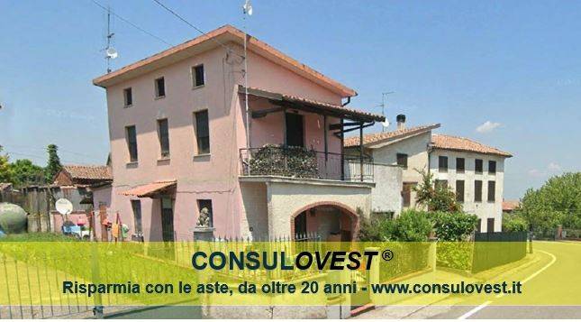 casa indipendente in vendita a Santa Maria della Versa in zona Torrone