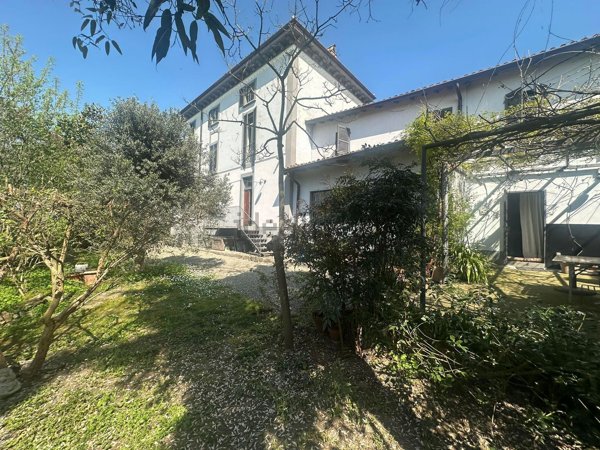 casa indipendente in vendita a Santa Maria della Versa