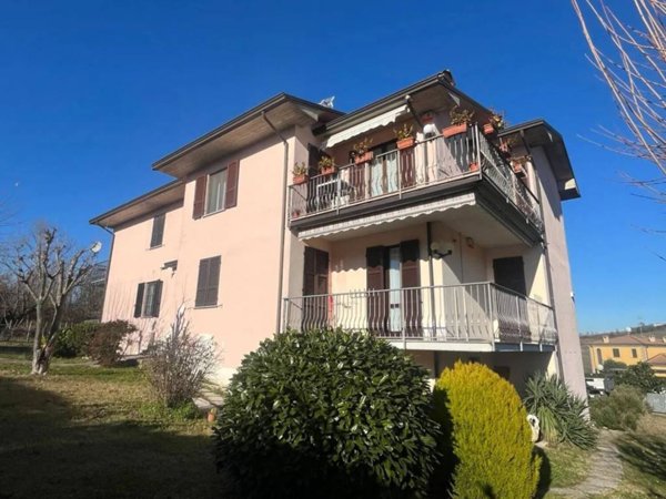 appartamento in vendita a Santa Maria della Versa