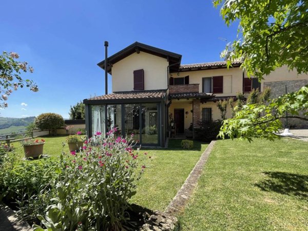casa indipendente in vendita a Santa Maria della Versa in zona Soriasco