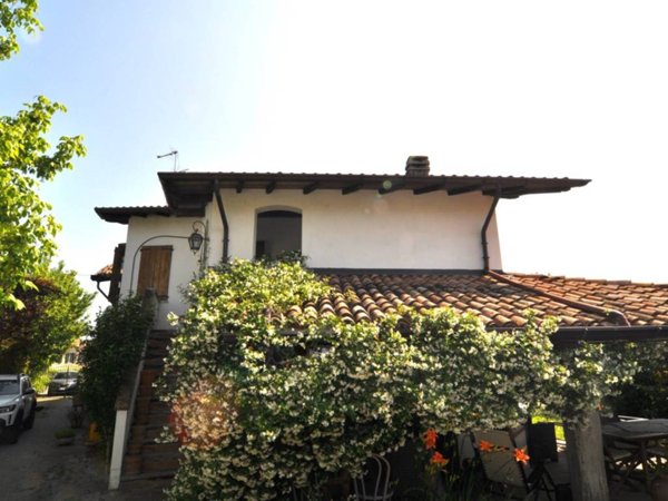 casa indipendente in vendita a Santa Maria della Versa