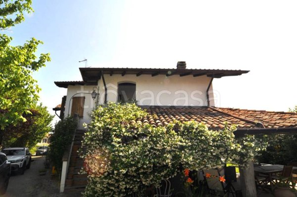 casa indipendente in vendita a Santa Maria della Versa