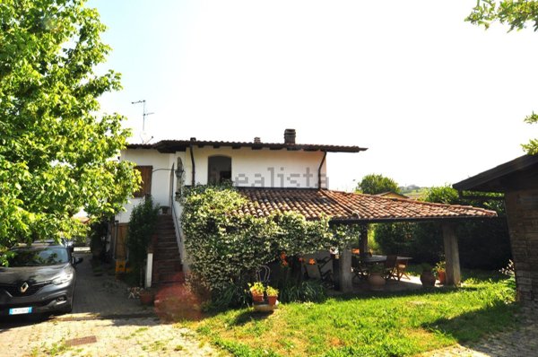 casa indipendente in vendita a Santa Maria della Versa