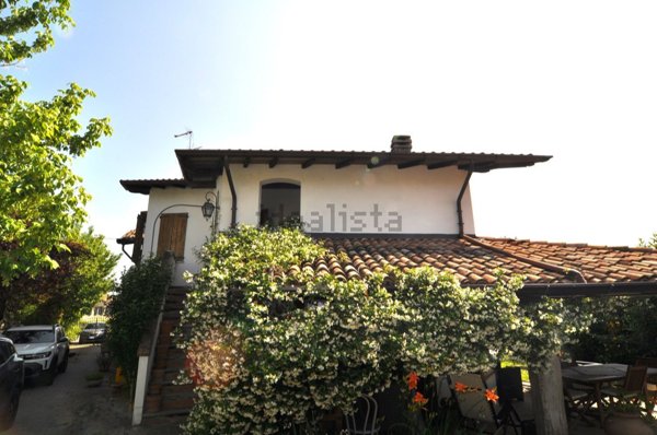 casa indipendente in vendita a Santa Maria della Versa