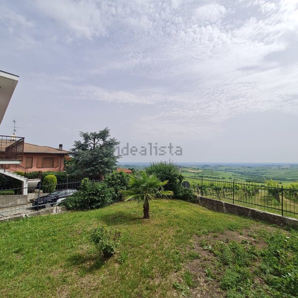 casa indipendente in vendita a Santa Maria della Versa in zona Torrone